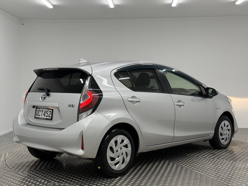 2018 Toyota Aqua 1.5 Hybrid S image 3