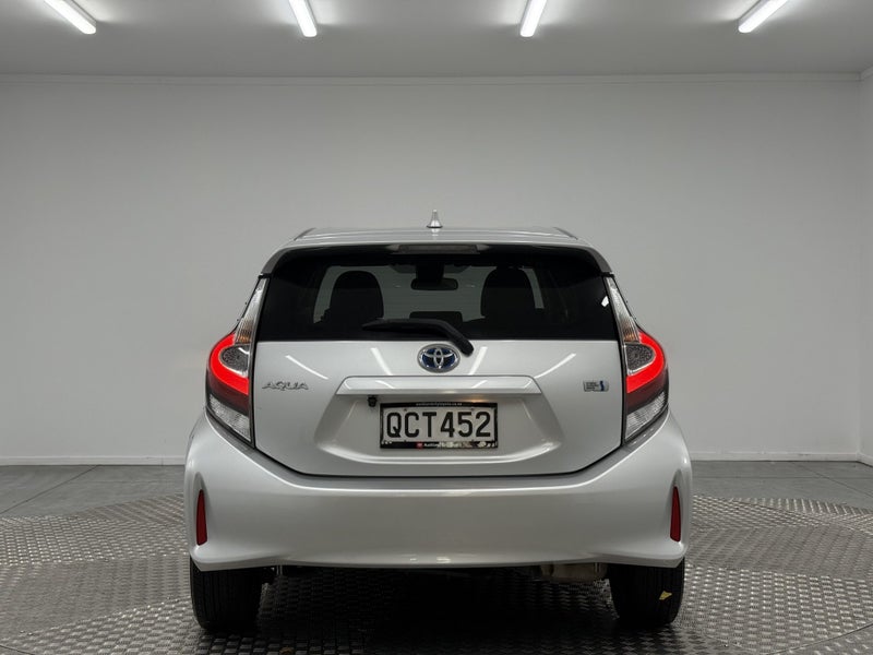 2018 Toyota Aqua 1.5 Hybrid S image 4