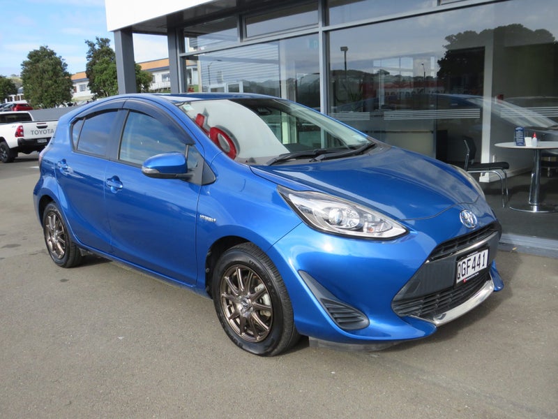 2018 Toyota Aqua 1.5 Hybrid S image 2