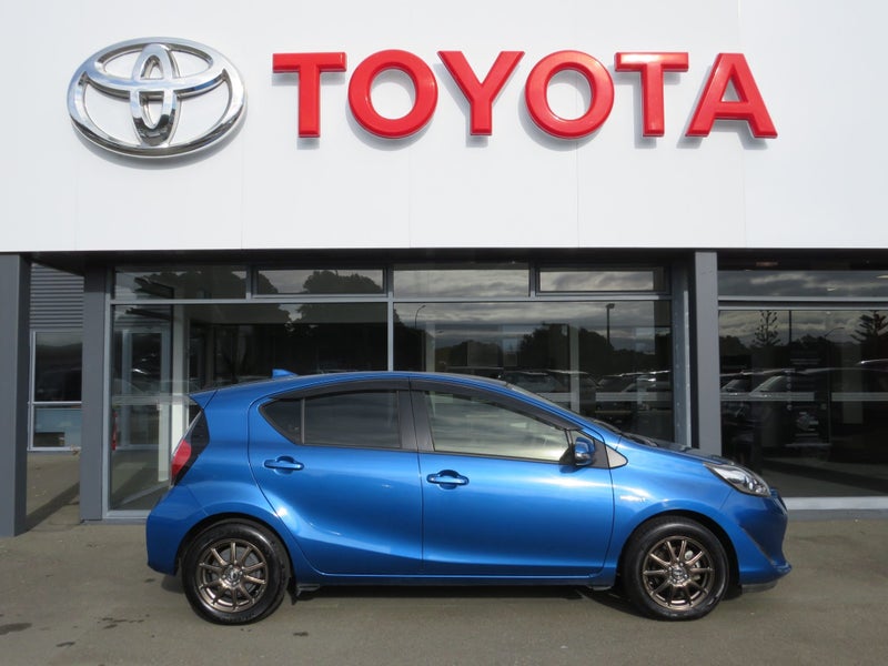 2018 Toyota Aqua 1.5 Hybrid S image 4
