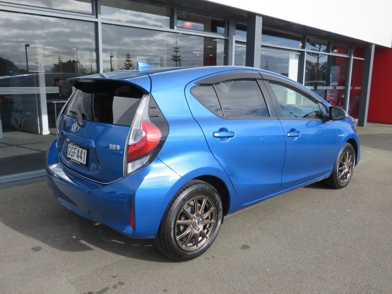 2018 Toyota Aqua 1.5 Hybrid S image 5