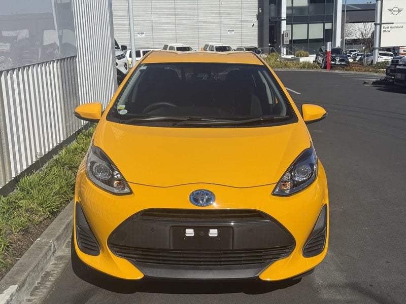2018 Toyota Aqua 1.5 Hybrid S 5 Dr Hatch CVT 2WD image 3