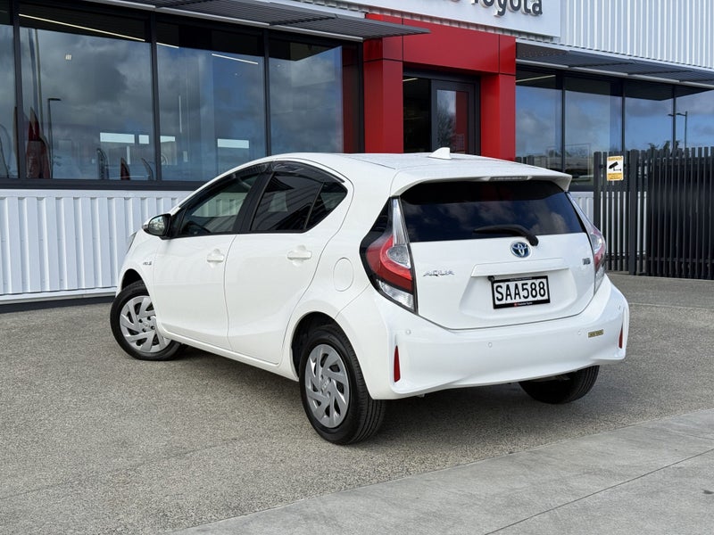 2018 Toyota Aqua 1.5 Hybrid S 5 Dr Hatch CVT 2WD image 5