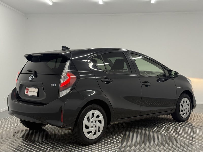 2018 Toyota Aqua 1.5 Hybrid S image 3