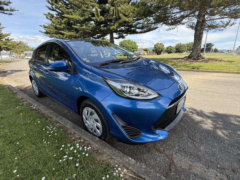 2018 Toyota Aqua 1.5 Hybrid S Automatic Hatch image 3