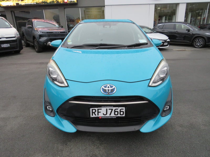 2018 Toyota Aqua 1.5 Hybrid S Hatch CVT image 2