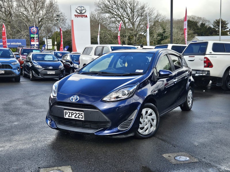 2018 Toyota Aqua 1.5 Hybrid S PUSH START image 5