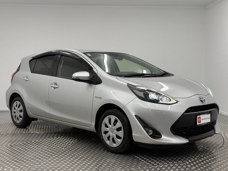 2018 Toyota Aqua 1.5 Hybrid S Style image 1