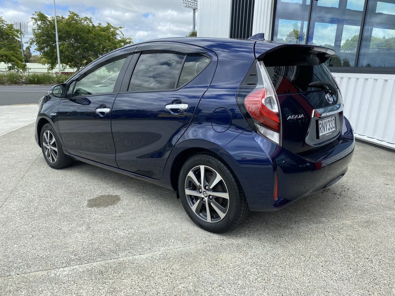 2018 Toyota Aqua 1.5 Hybrid S Style Black 5 Dr... image 3