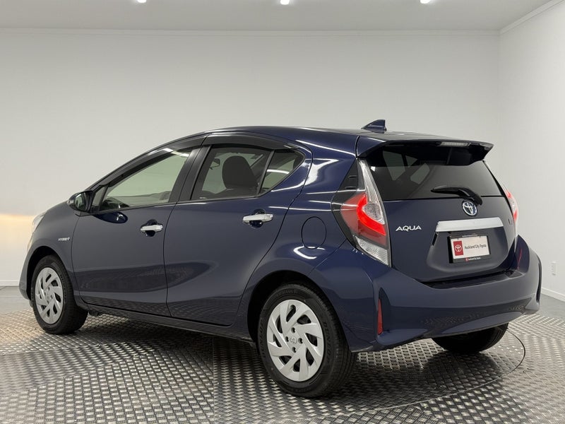 2018 Toyota Aqua 1.5 Hybrid S Style Black image 5
