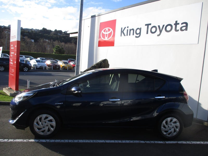 2018 Toyota Aqua 1.5 Hybrid S Style Black + War... image 2