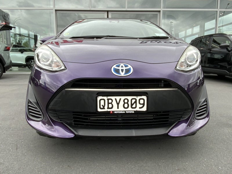 2018 Toyota Aqua 1.5 Hybrid S - What a great co... image 3