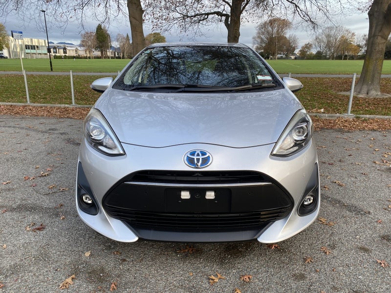 2018 Toyota Aqua 1.5L Hybrid S Style CVT FWD Hatch image 3