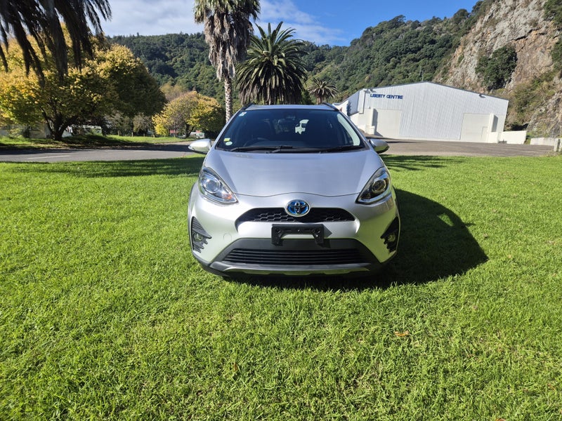 2018 Toyota Aqua 1.5P Hybrid Crossover image 2