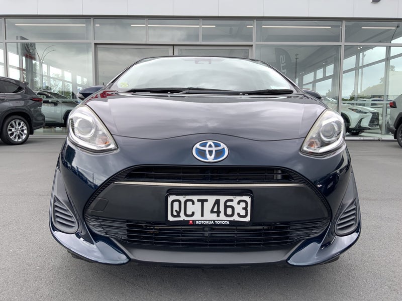 2018 Toyota Aqua Certified image 3