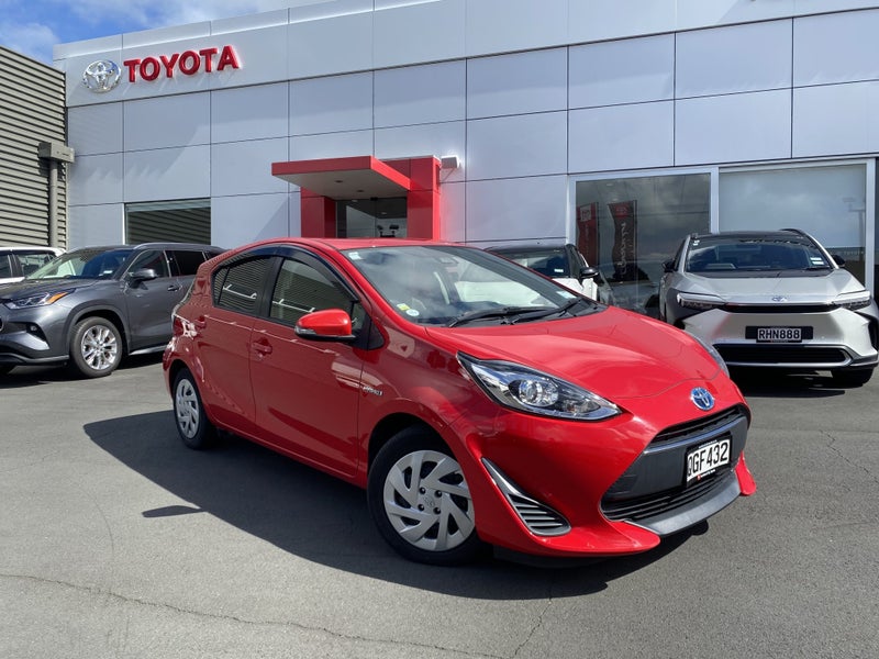 2018 Toyota Aqua G Soft Leather Selection 1.5 H... image 1