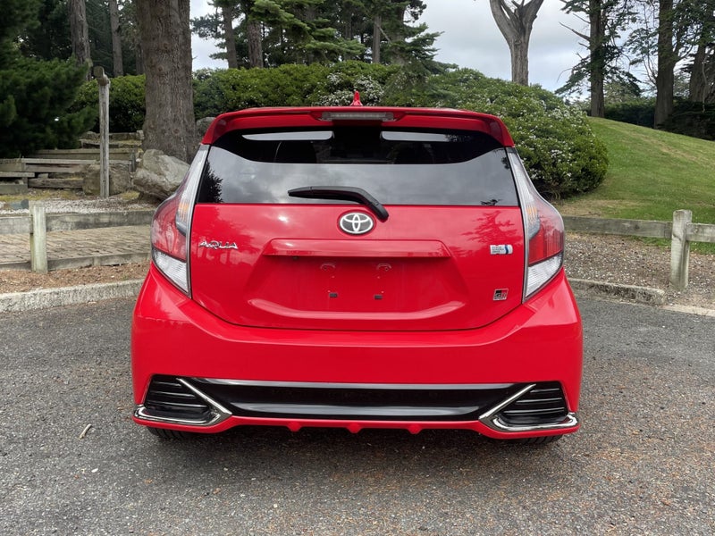 2018 Toyota Aqua GR Sport image 5