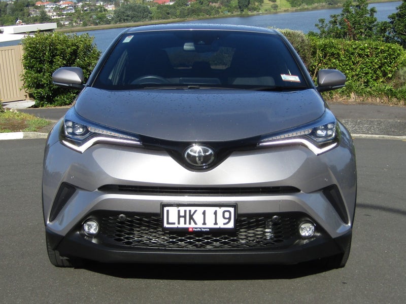2018 Toyota C-HR 1.2PT CVT FWD image 2