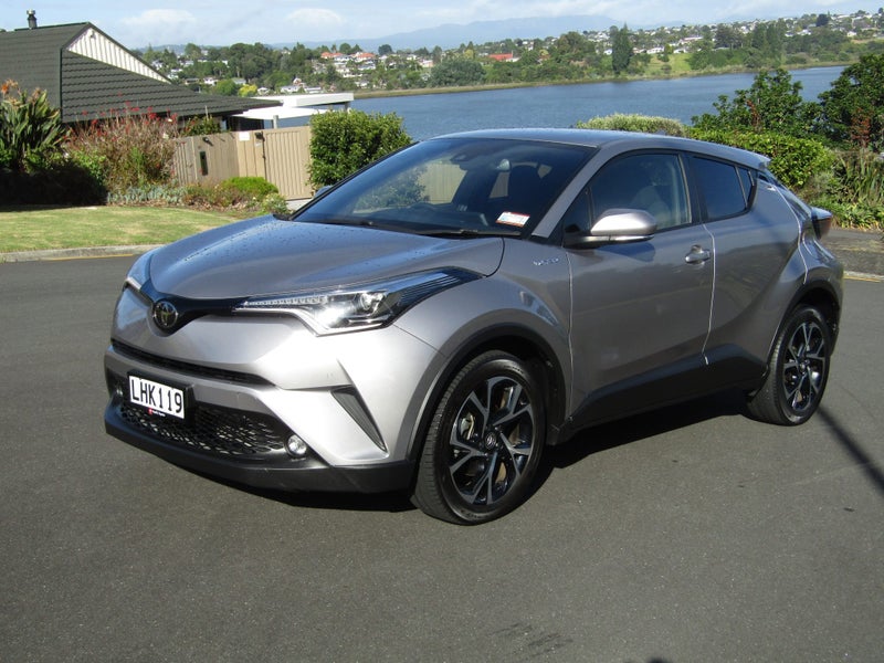 2018 Toyota C-HR 1.2PT CVT FWD image 3