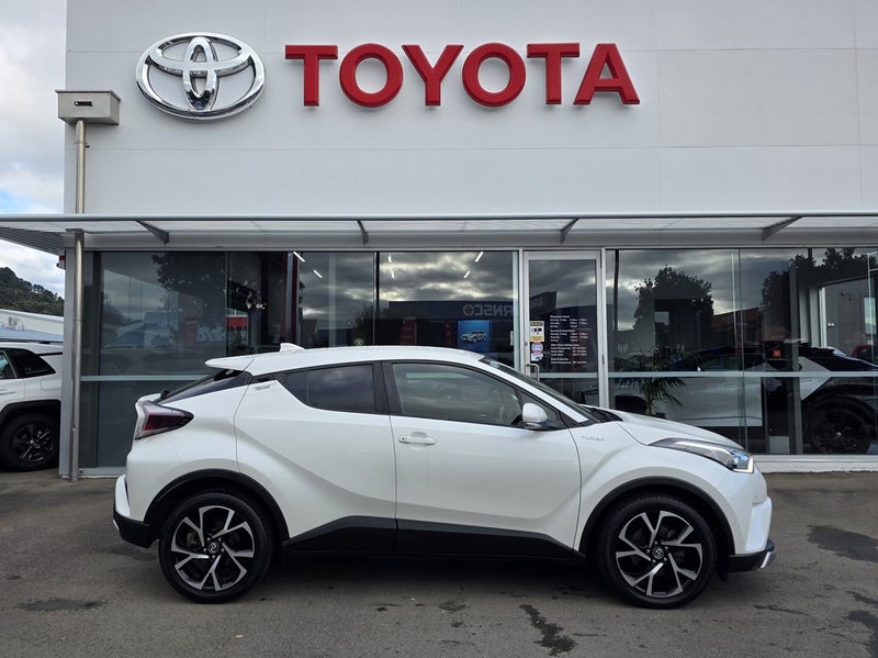 2018 Toyota C-HR 1.2PT CVT FWD SUV/5D/5S image 4