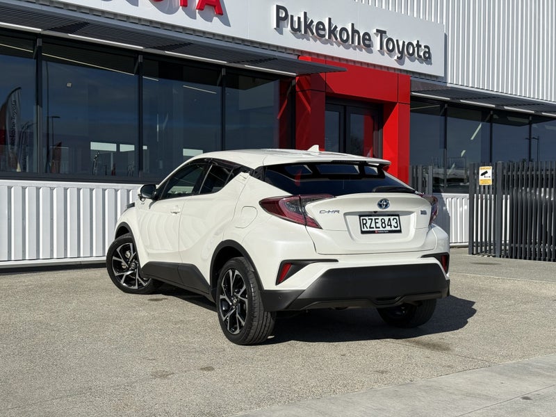 2018 Toyota C-HR 1.8 Hybrid G 5 Dr SUV image 4