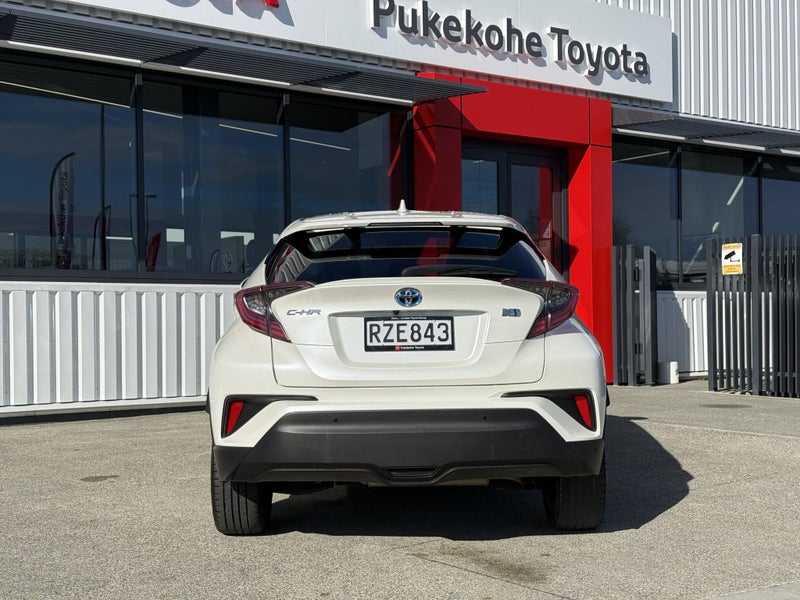 2018 Toyota C-HR 1.8 Hybrid G 5 Dr SUV image 5