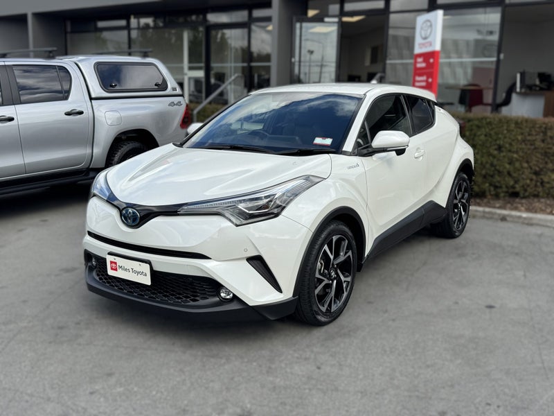 2018 Toyota C-HR 1.8 Hybrid G 5 Dr SUV CVT FWD... image 3
