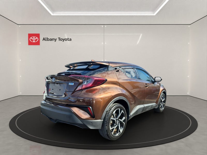 2018 Toyota C-HR 1.8 Hybrid G 5 Dr SUV CVT FWD image 3