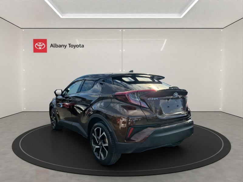 2018 Toyota C-HR 1.8 Hybrid G 5 Dr SUV CVT FWD image 5