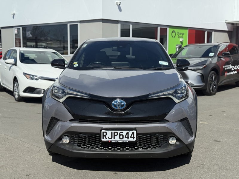 2018 Toyota C-HR 1.8 Hybrid G 5 Dr SUV CVT FWD image 2