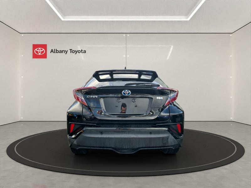 2018 Toyota C-HR 1.8 Hybrid G 5 Dr SUV CVT FWD... image 4