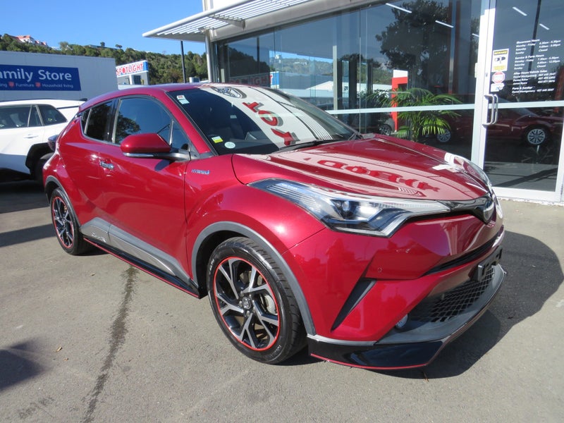 2018 Toyota C-HR 1.8 Hybrid G 5 Dr SUV CVT FWD image 2
