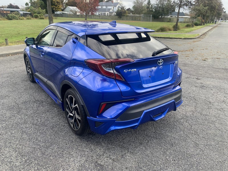 2018 Toyota C-HR 1.8 Hybrid G 5 Dr SUV CVT FWD... image 3