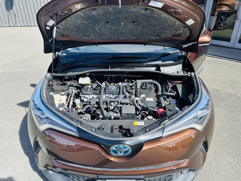 2018 Toyota C-HR 1.8 Hybrid G Automatic SUV image 3