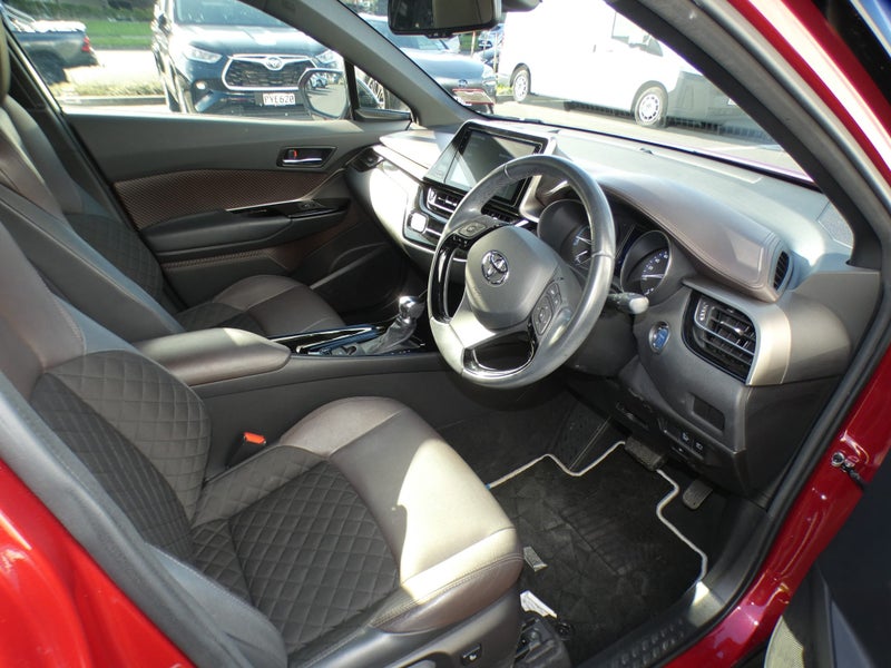 2018 Toyota C-HR 1.8 Hybrid G LED Edition image 3