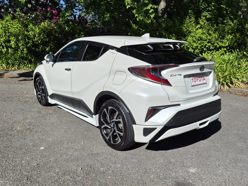 2018 Toyota C-HR 1.8 Hybrid G LED Edition 5 Dr... image 4