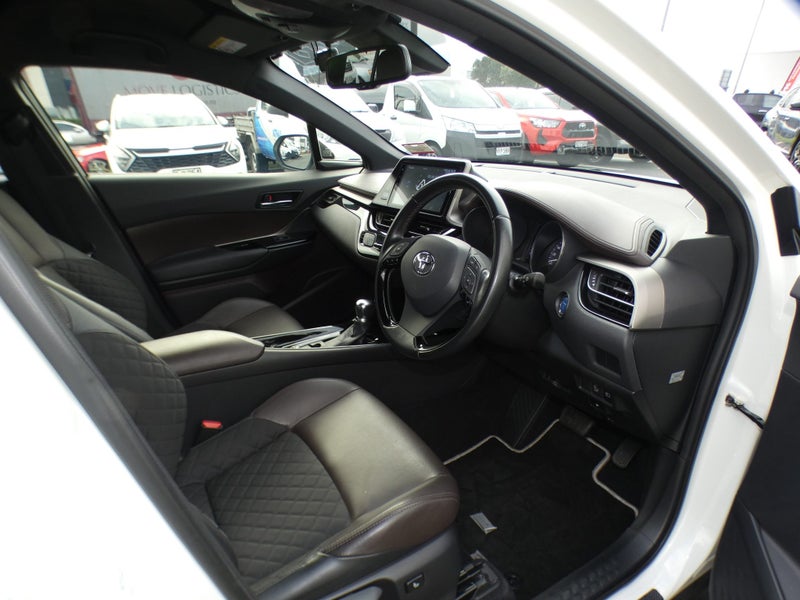 2018 Toyota C-HR 1.8 Hybrid G LED Edition 5 Dr... image 2