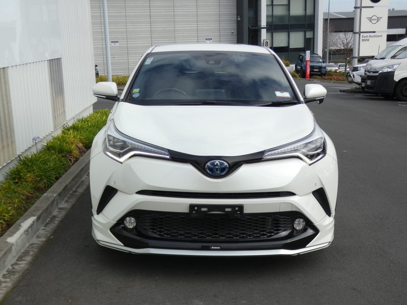 2018 Toyota C-HR 1.8 Hybrid G LED Edition 5 Dr... image 3