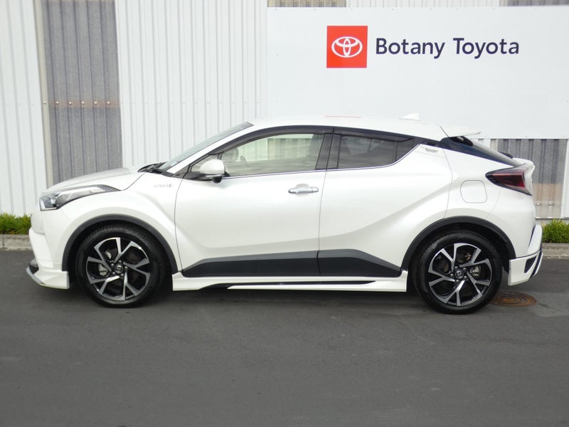 2018 Toyota C-HR 1.8 Hybrid G LED Edition 5 Dr... image 5