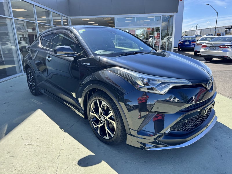 2018 Toyota C-HR 1.8 Hybrid G LED Edition Autom... image 4