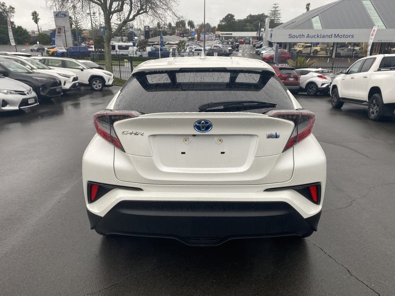 2018 Toyota C-HR 1.8 Hybrid G LED Edition SUV image 4