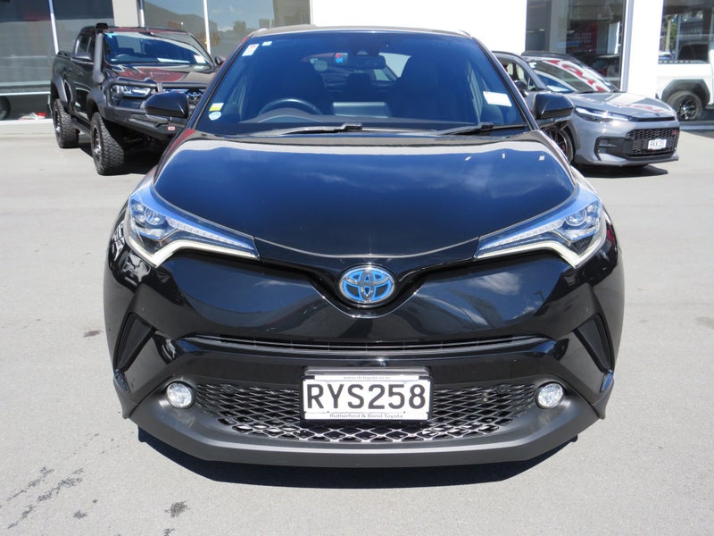 2018 Toyota C-HR 1.8 Hybrid G LED Edition SUV image 2