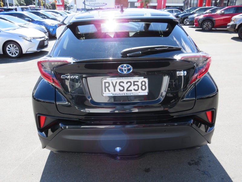 2018 Toyota C-HR 1.8 Hybrid G LED Edition SUV image 5