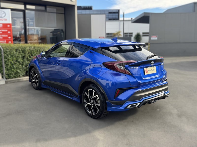 2018 Toyota C-HR 1.8 Hybrid G Spec image 4