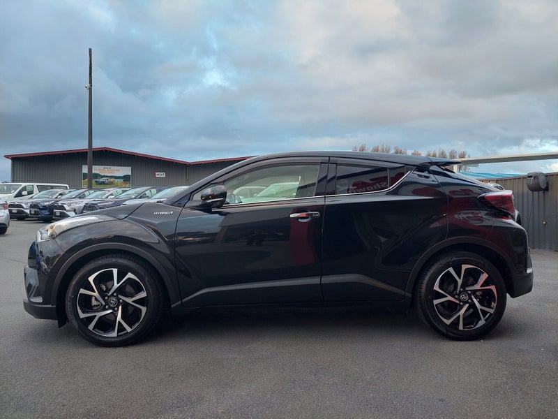2018 Toyota C-HR 1.8 Hybrid G SUV - Certified I... image 5