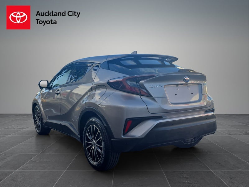 2018 Toyota C-HR 1.8 Hybrid G SUV CVT FWD image 5