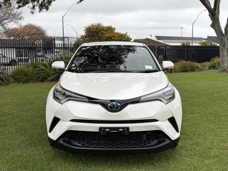 2018 Toyota C-HR 1.8 Hybrid S Automatic SUV image 2