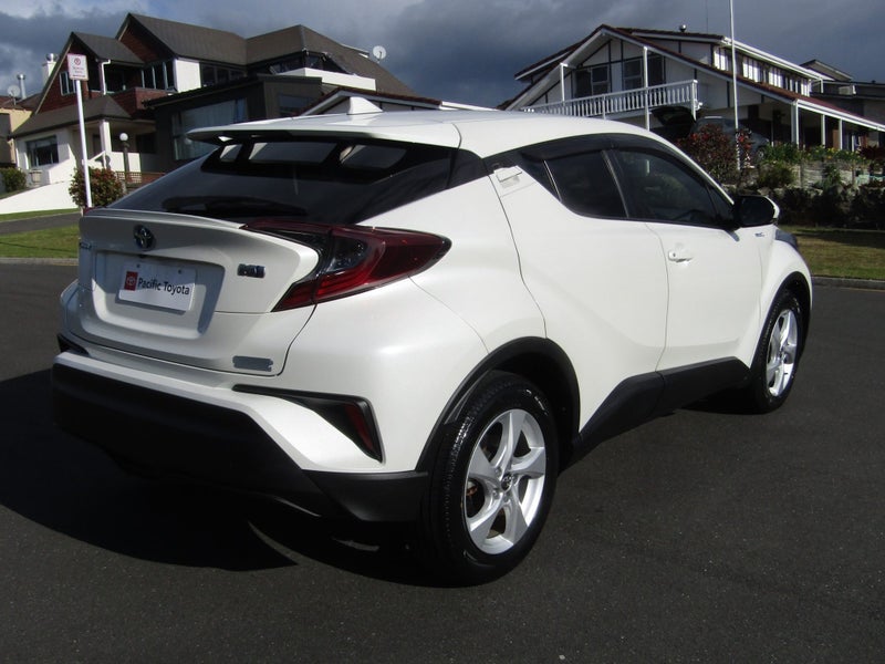 2018 Toyota C-HR 1.8 Hybrid S LE image 4