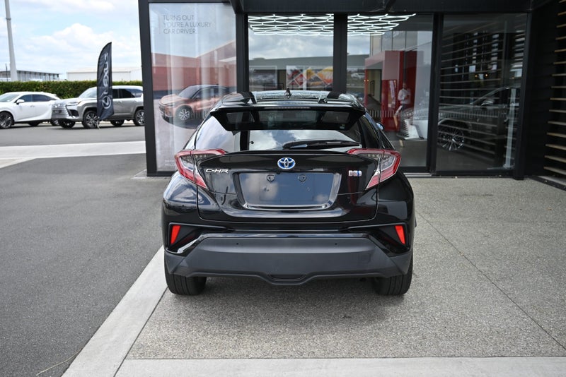 2018 Toyota C-HR 1.8 Petrol Hybrid G CVT FWD SUV image 5