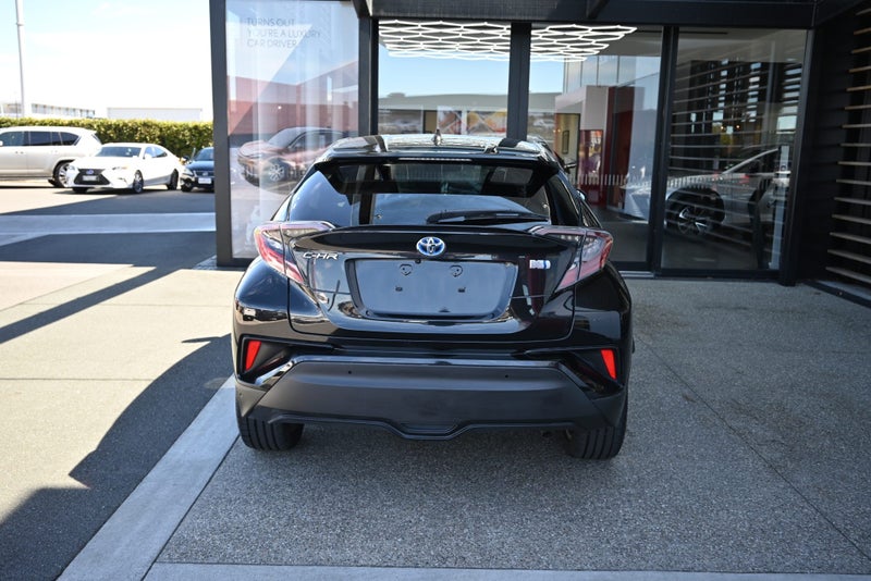 2018 Toyota C-HR 1.8 Petrol Hybrid G LED Editio... image 5